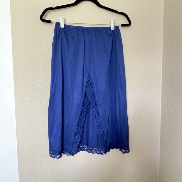 VTG Vanity Fair Half Slip Skirt Sz Med Navy Blue Lace Hem Pull-On Whimsigoth - Picture 1 of 7
